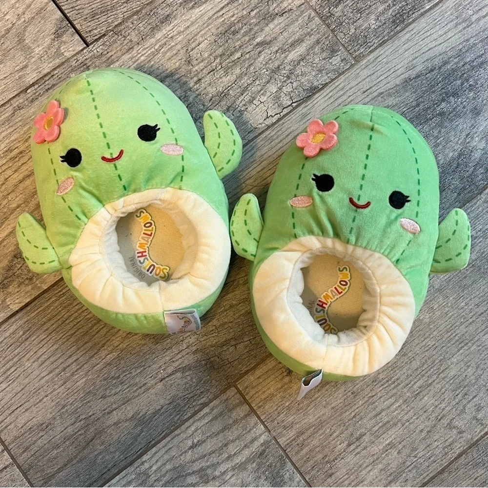 Squishmallow Size 13-1 Unisex Green Cactus Slippers